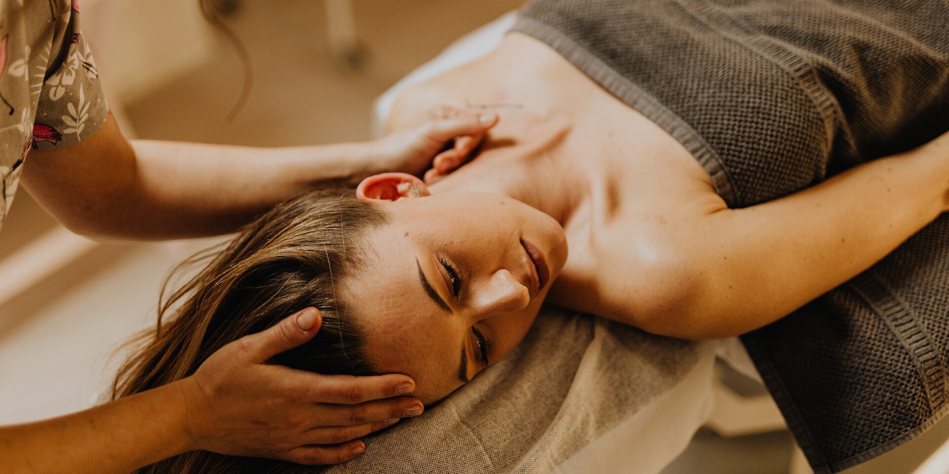 middlepathspa_lymphatic massage lymphatic massage at home