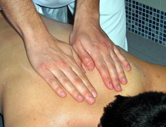middlepathspa_effleurage massage why is effleurage used in massage