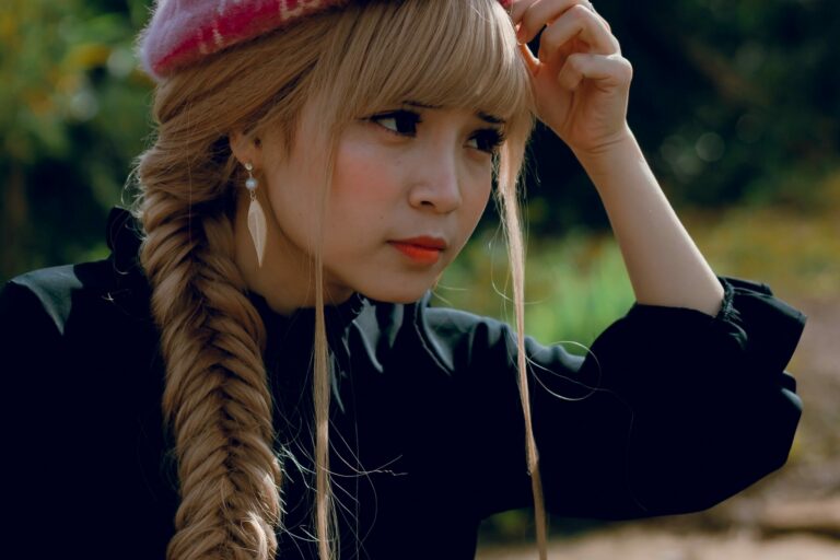 middlepathspa_french braid dutch vs french braid