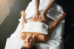 massage-in-middlepath-spa